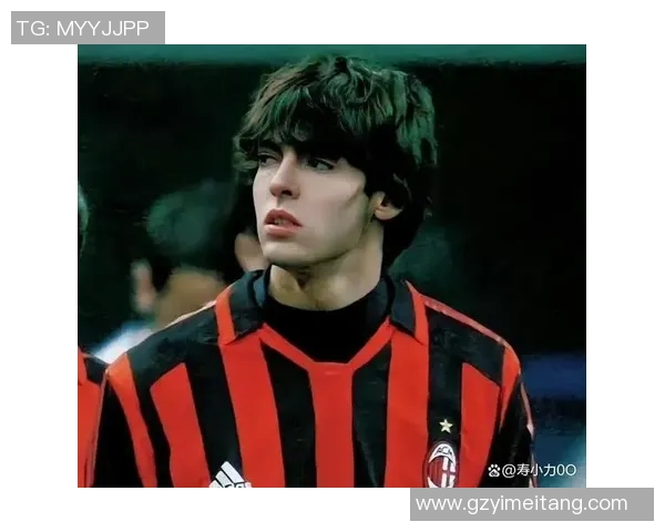 沉迷女人的足球明星背后的爱情与事业纠葛揭秘